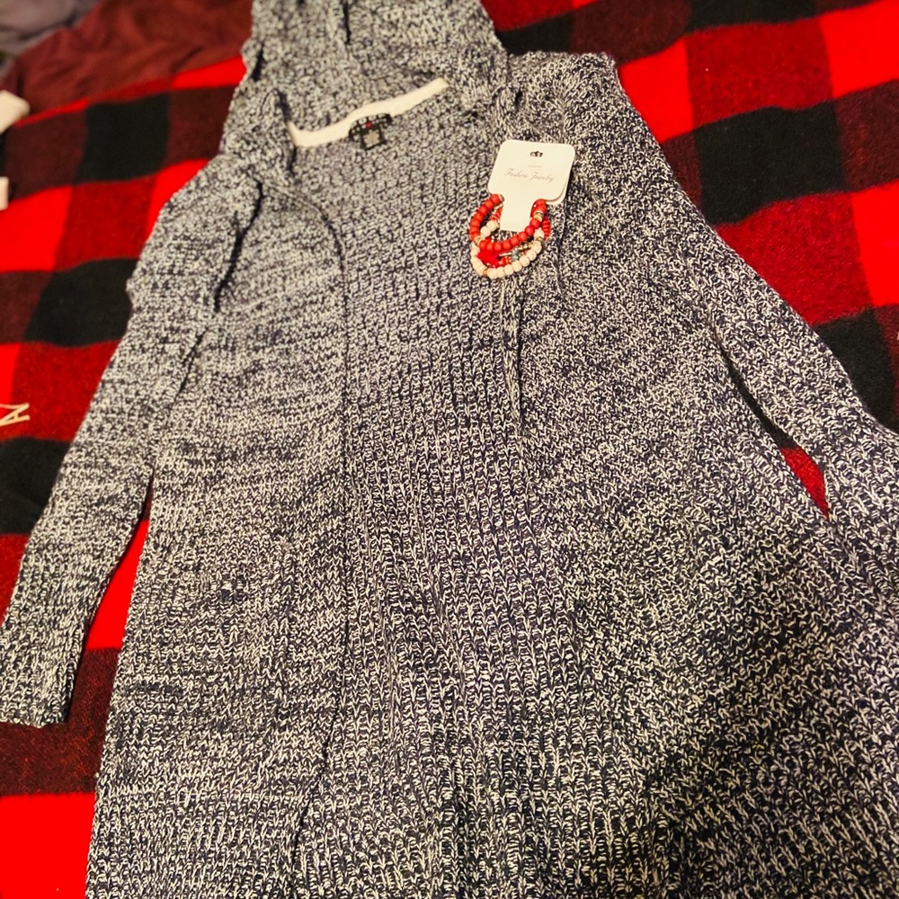 Cardigan/Sweater- black, gray, white